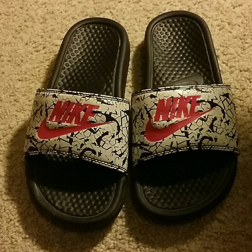 Nike slides💦💙